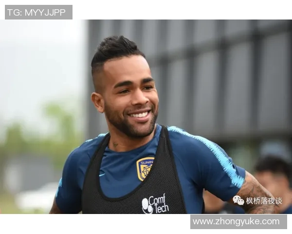 用A4纸精细勾勒足球球星肖像展现技巧与创意的完美融合 用A4纸精细勾勒足球球星肖像展现技巧与创意的完美融合